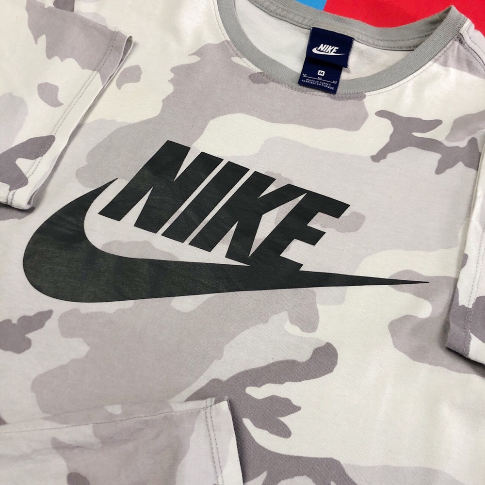 Vintage 80s Blue Tag Nike White T-Shirt Medium
